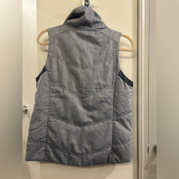 Marmot Reversible Vest Men’s Medium Grey Geometric Button Up - Picture 3 of 11